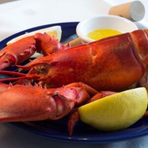 Cooked Maine Lobster with Lemon and Butter